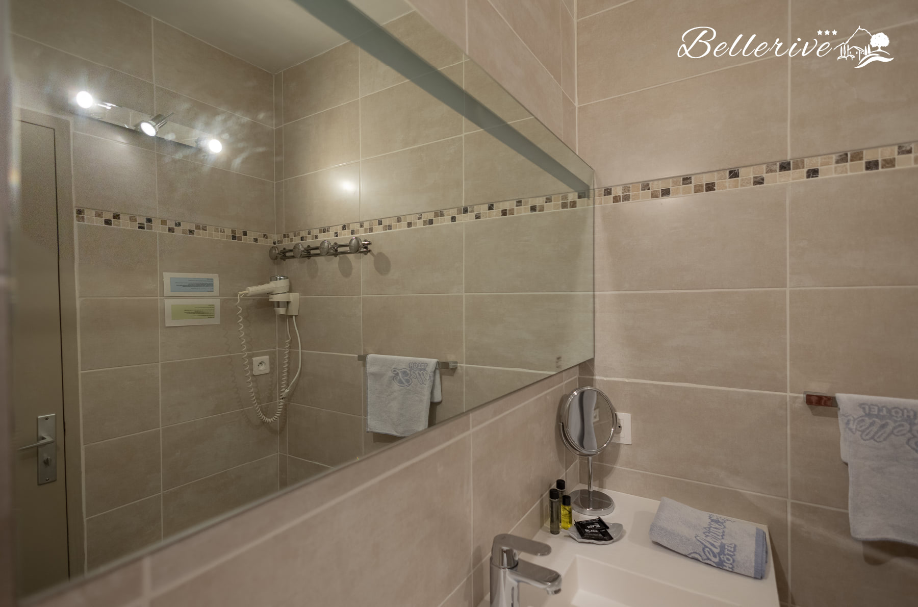 Chambre terasse Nouvelle Salle de bains